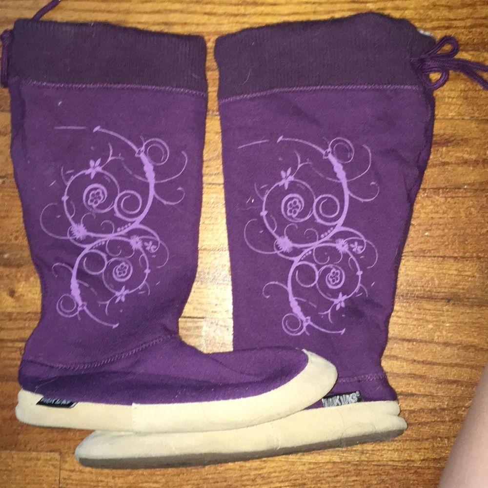 Purple slippers